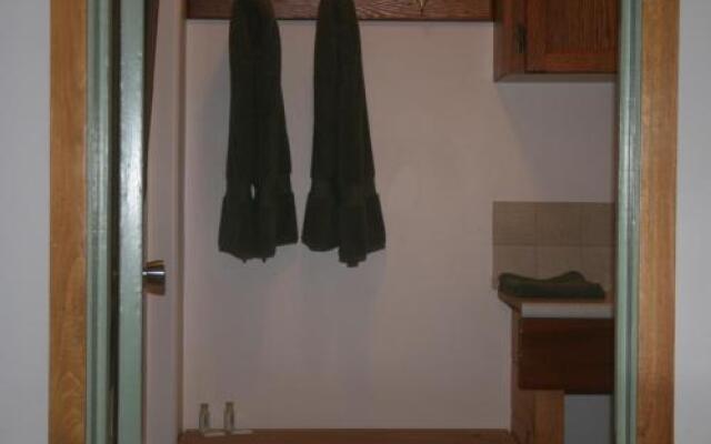 Wild Edge Lodge