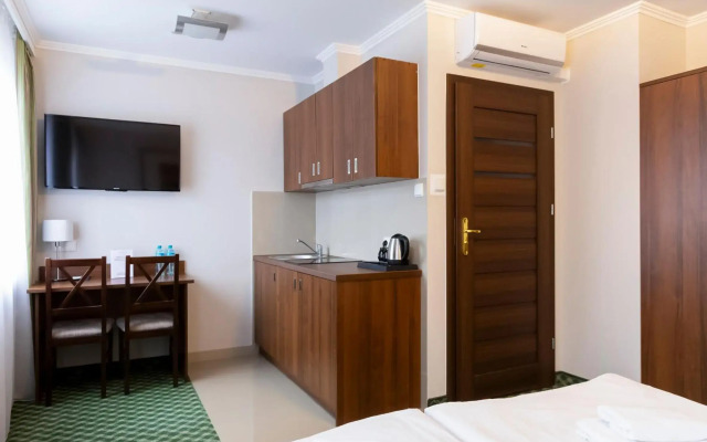 Hit Hotel