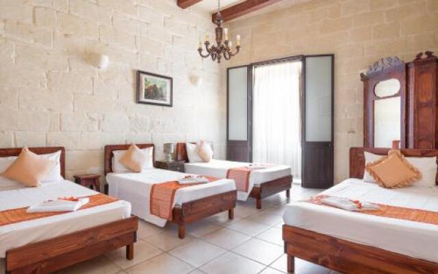 Villayana Gozitan Farmhouse with pool