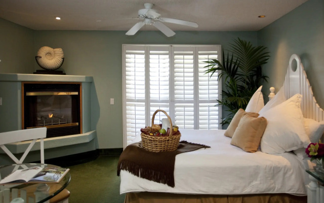 SeaVenture Beach Hotel