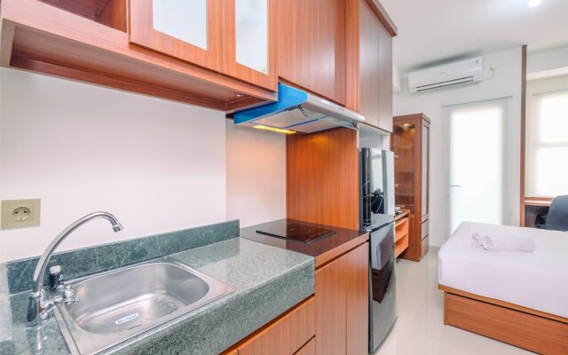 Fancy And Nice Studio Apartment At Transpark Cibubur