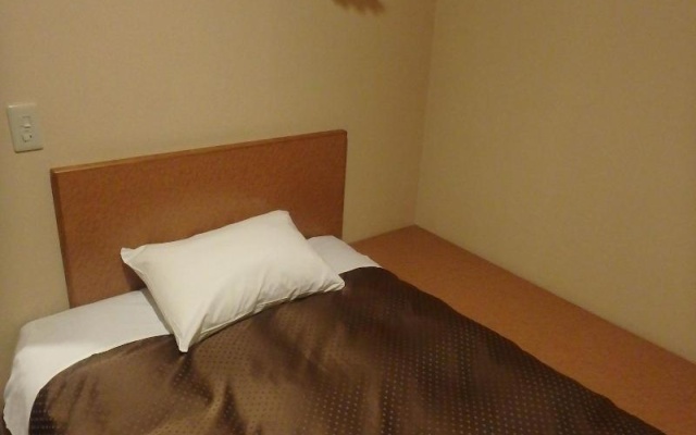 Hotel New Park – Guest Rooms – Tokyo