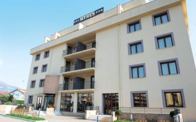 Myres Hotel Residence