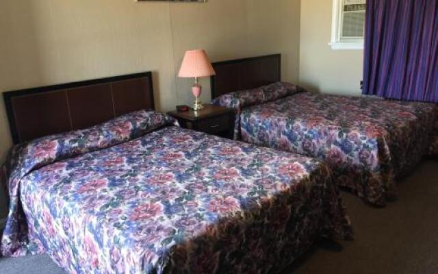 Shamrock Motel