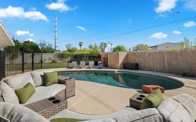 Campbell - Foodie Paradise w Pool Games Nightlife