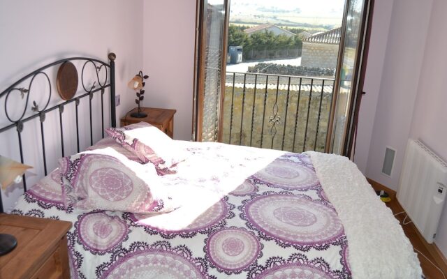 Fantastic Holiday Home in Avila<u+200e> Castile-leon With Jacuzzi