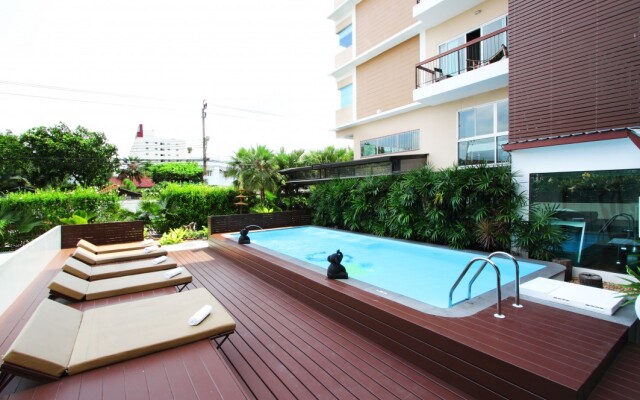 Siam Piman Hotel