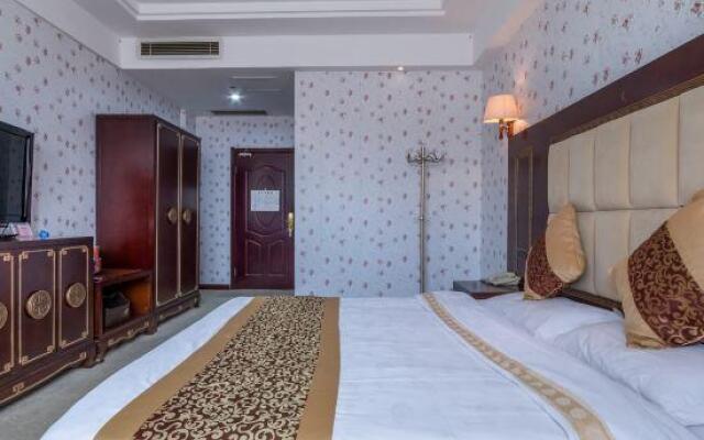 Huashen Hotel (Yuzhou Shenhou Ancient Town)