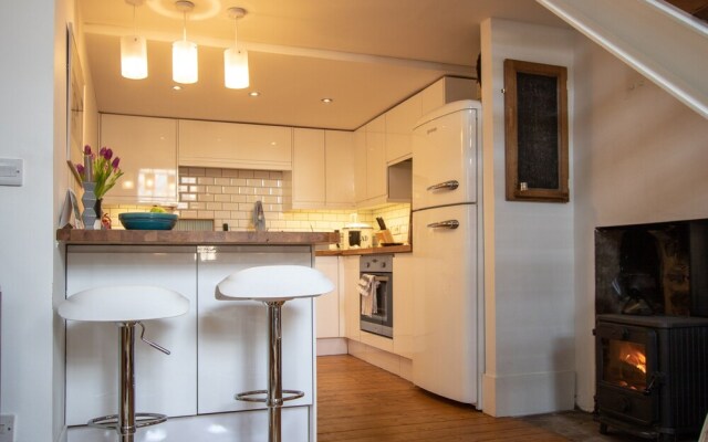 2 Bedroom Apartment in Georgian New Town