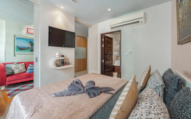 950m to Patong Beach Pool&Gym C211