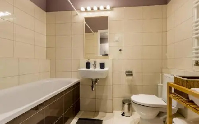 Okrzei 18 - studio by Homeprime