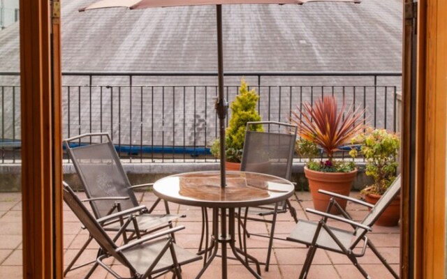 Rooftop 3Br Ph-Indoor Sauna In Dublin