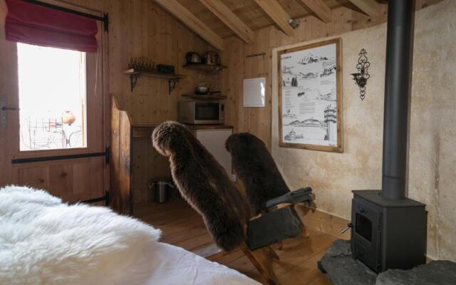 Les Cabanes Du Saleve