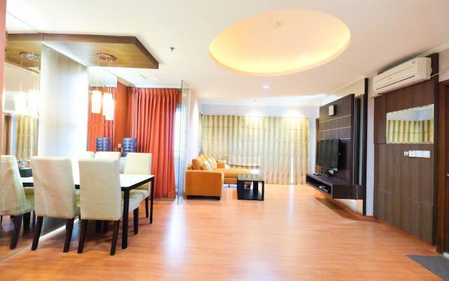 Cozy and Comfy Sahid Sudirman Residence Karet Apartement