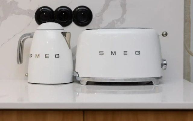 Luxurious Studio by Renters Prestige