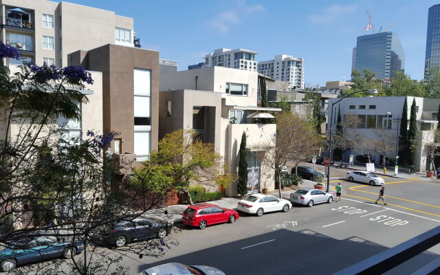 Apartment near Gaslamp & Convetion Center