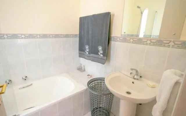 16 River Club Villas