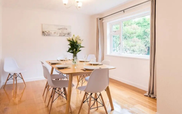 Greenaway, 4 Rockhaven Gardens