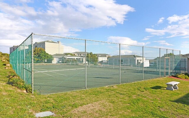 Big Bay Beach Club 122