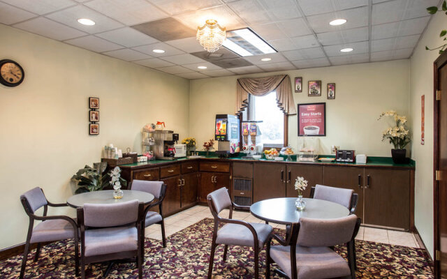 Econo Lodge and Conference Center
