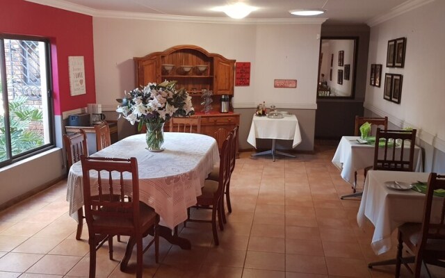 The Club House Guesthouse