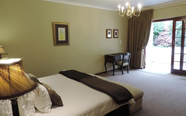 Milkwood Lodge - Hermanus