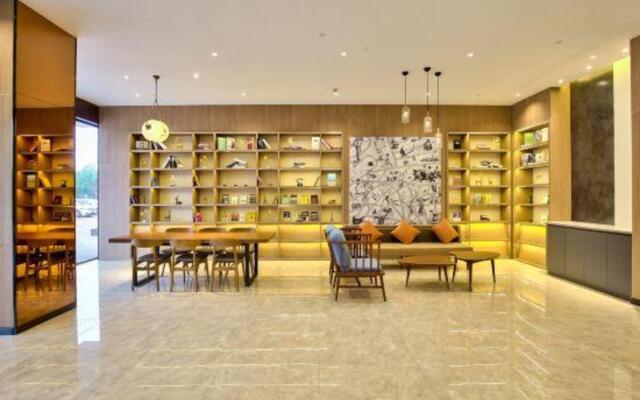 HanTing Hotel (Ningbo Jishigang Outlets)