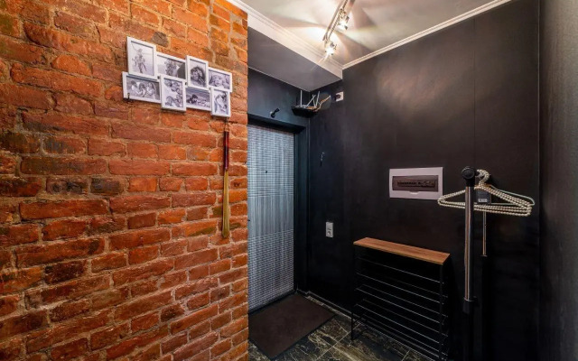 В центре на улице Шкапина 22