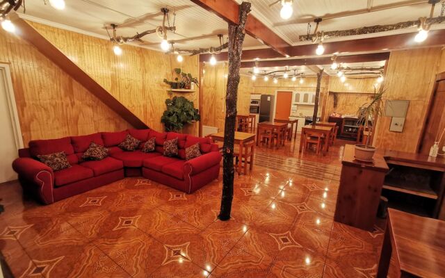 Hostal Piedra Santa