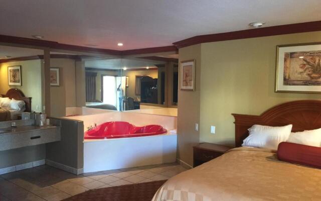 Thunderbird Lodge in Riverside