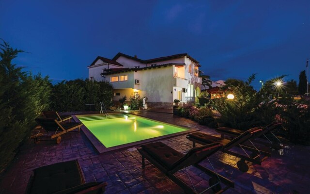 Stunning Home in Debeljak With Wifi and 6 Bedrooms