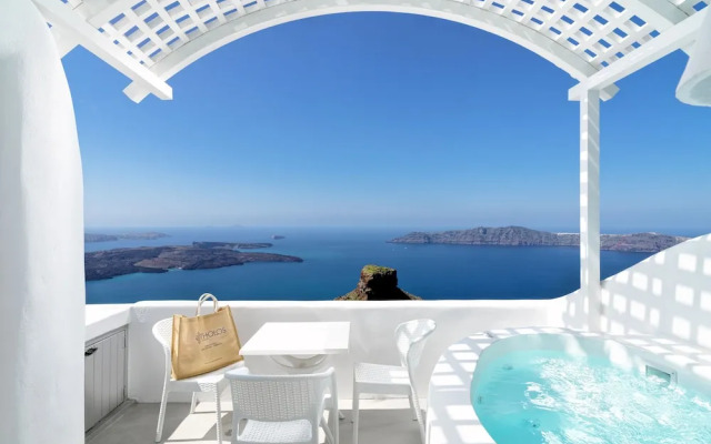 Tholos Resort Hotel