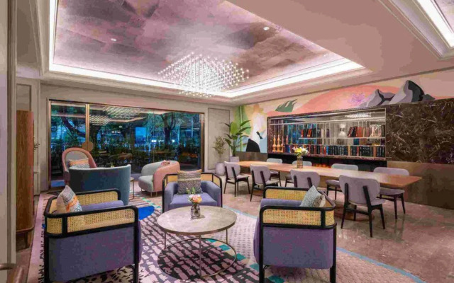 Mercure Nanjing Hongshan Zoo