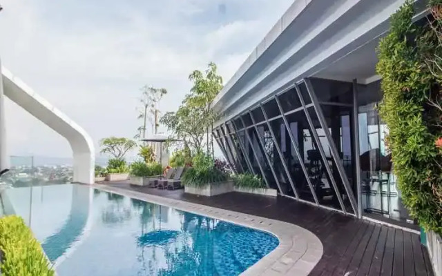 The Cabin Apartment Unit 9B07