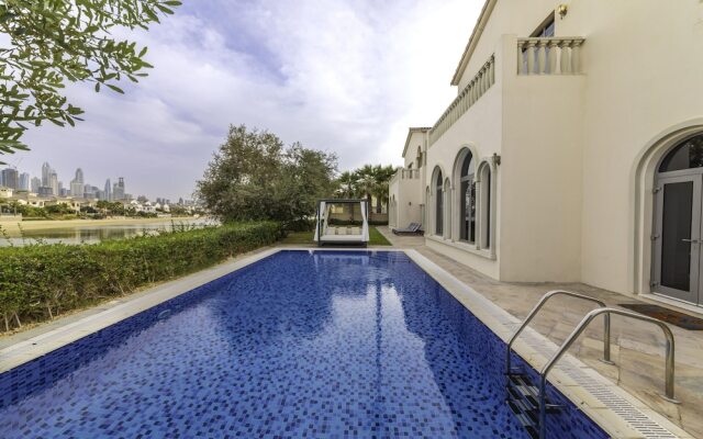 Maison Privee Private Pool and Beach Access Villa w/ Cinematic Vws
