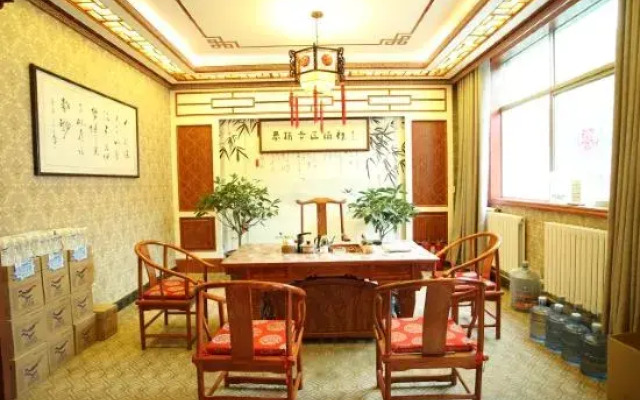Qinyong Scenic Area Inn