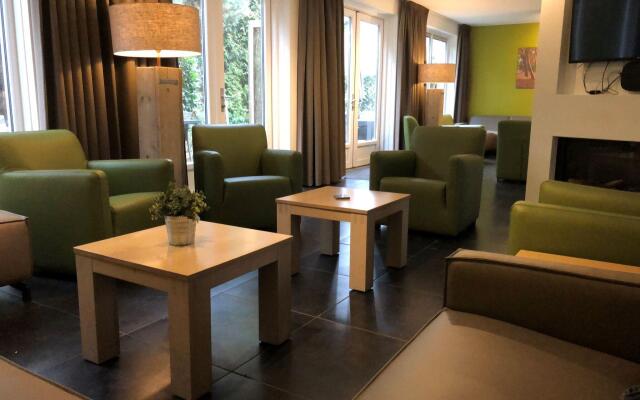 Luxurious Villa With ten Bathrooms, in Green Surroundings