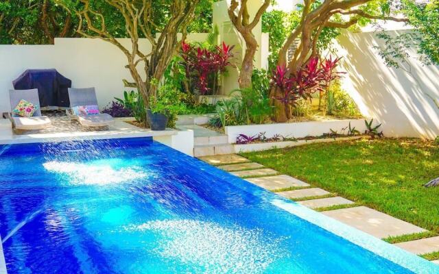 Casa de la Luna Loca by Skyrun