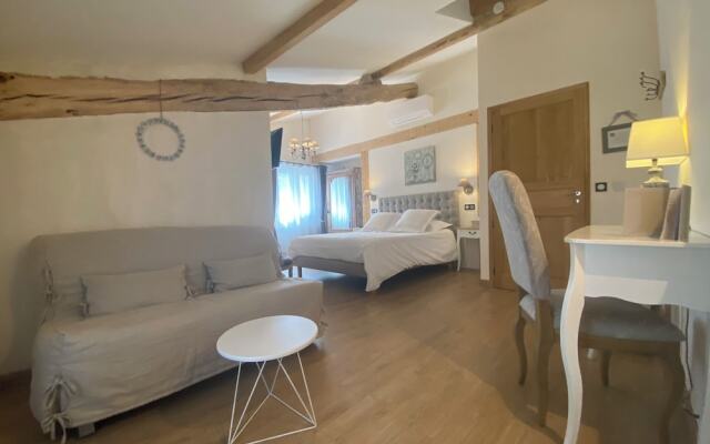 La Maison du Poëlon