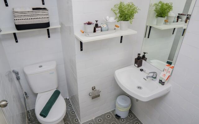 Elegant 1BR Parahyangan Residence Apartment With Mountain View