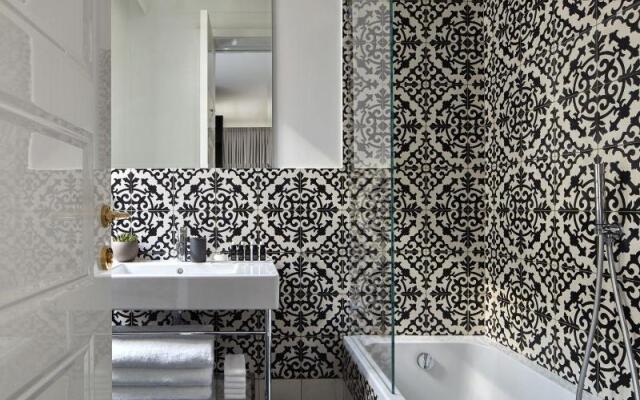 Renoma Hotel