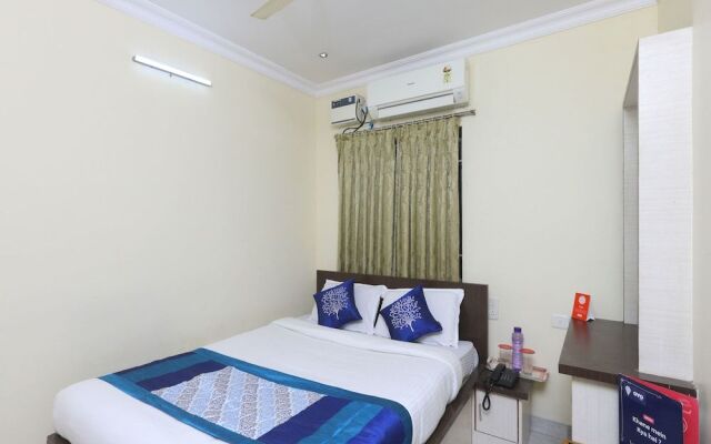 OYO 1054 Hotel AVNB Towers