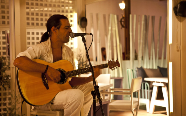 Oasis Beach Hotel