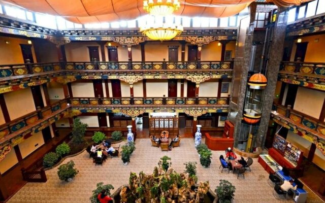 Lanting Yipin Hotel