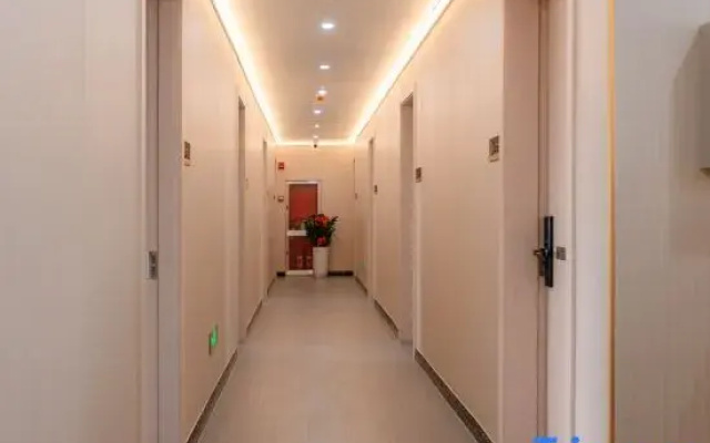Lanwan Homestay (Qingfangcheng Subway Station)
