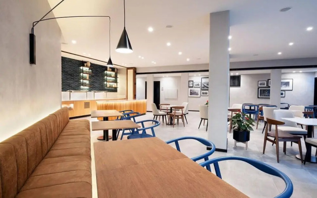 Four Points by Sheraton Matosinhos