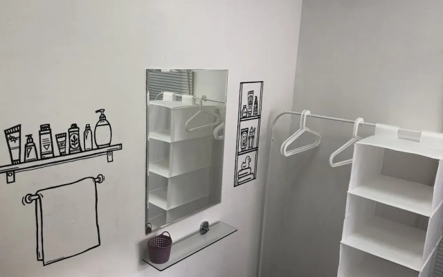 L-hotel