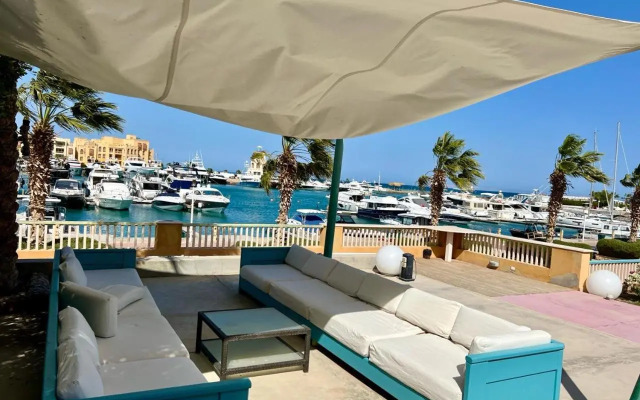 MB 2 Palace New Marina El Gouna