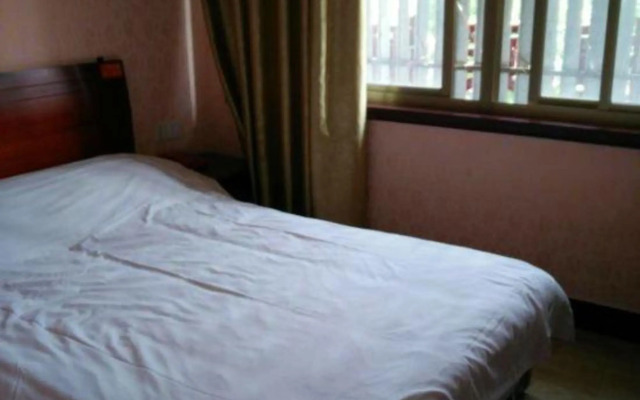 Heng 8 Hotel Chain (Shaoxing Binhai Store)