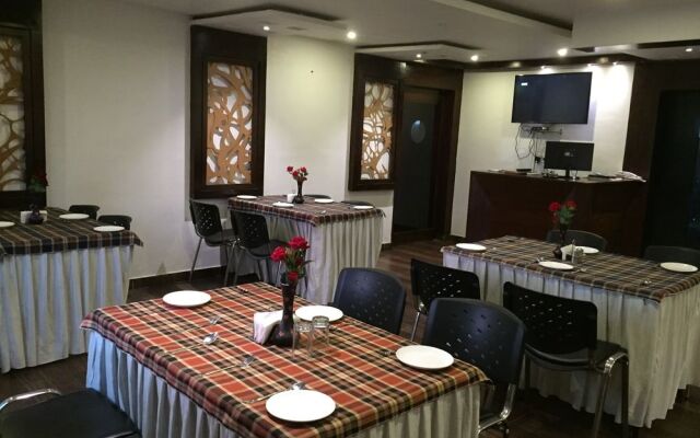 Hotel Park Plaza Varanasi